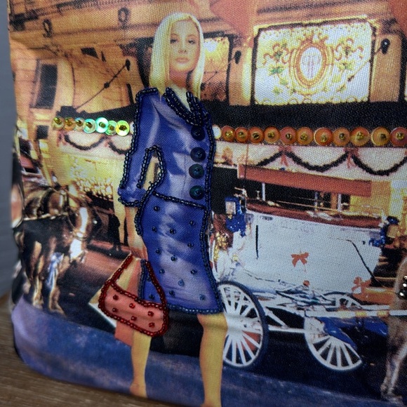 Bueno Lady with Horse & Carriage Embellished Large Shoulder Bag - Picture 2 of 14